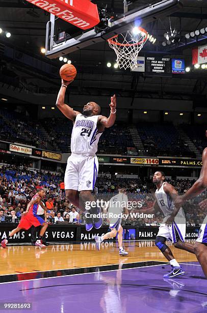 Carl Landry of the Sacramento Kings rebounds during the game against the Los Angeles Clippers at Arco Arena on April 8, 2010 in Sacramento,...