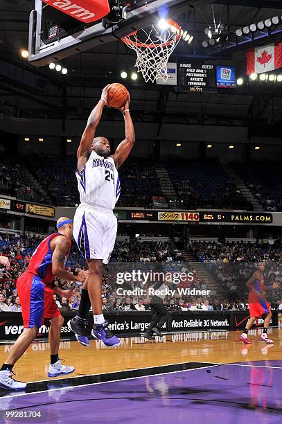 Carl Landry of the Sacramento Kings rebounds during the game against the Los Angeles Clippers at Arco Arena on April 8, 2010 in Sacramento,...