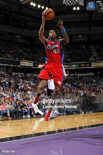 Rasual Butler of the Los Angeles Clippers shoots a layup during the game against the Sacramento Kings at Arco Arena on April 8, 2010 in Sacramento,...