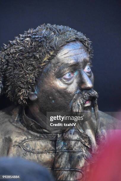 rehovot festival of living sculptures israel - mime box stock pictures, royalty-free photos & images