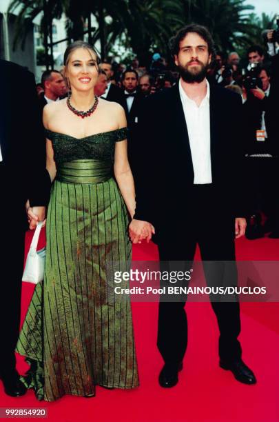 Les acteurs français Mathilde Seigner et Laurent Lucas lors de la présentation du film 'Harry, un ami qui vous veut du bien' au Festival de Cannes en...