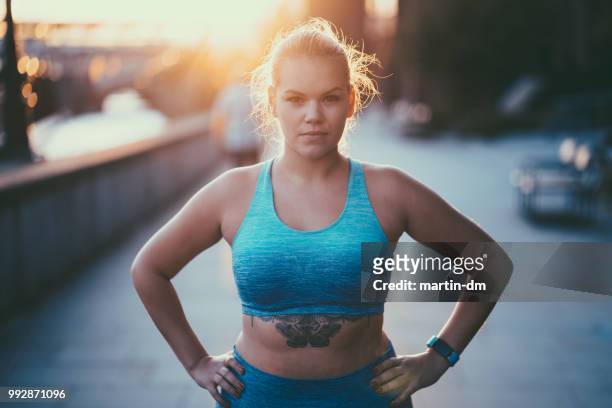 real body sportswoman in london - practicing stock pictures, royalty-free photos & images