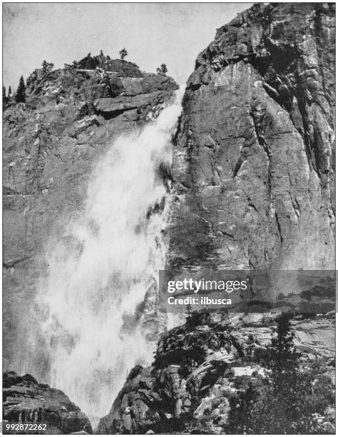 antikes foto des berühmten landschaften amerikas: hochwasser fällt, parunuweap - ilbusca stock-grafiken, -clipart, -cartoons und -symbole