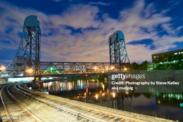 the broadway bridge - bronx night stock pictures, royalty-free photos & images