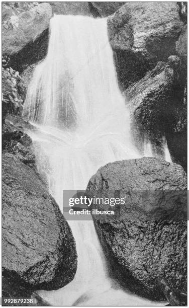 illustrazioni stock, clip art, cartoni animati e icone di tendenza di fotografia antica dei famosi paesaggi americani: boulder falls - 'ilbusca'