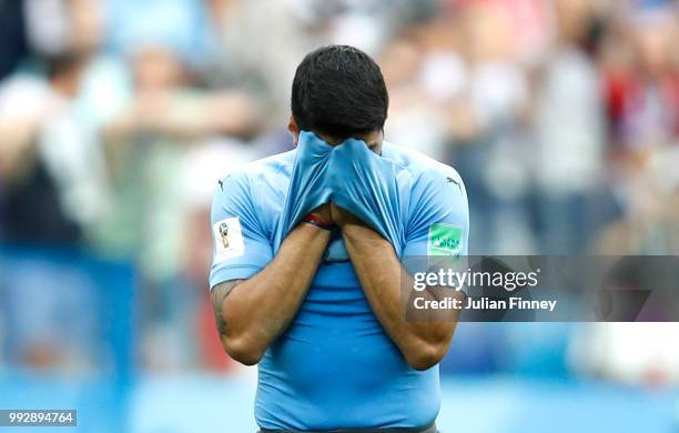 Luis Suarez of Uruguay looks dejected following his sides defeat in the 2018 FIFA World Cup Russia Quarter Final match between Uruguay and France at...