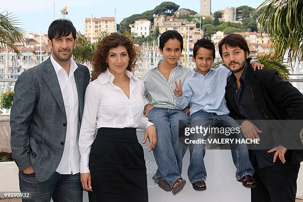 Actors Jose Maria Yazpik, Karina Gidi, Christopher Ruiz Esparza, Gerardo Ruiz Esparza and Mexican director Diego Luna pose during the photocall of...