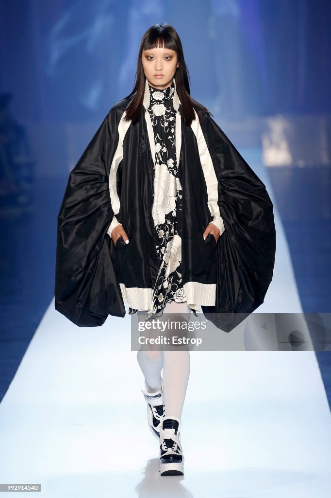 Jean-Paul Gaultier : Runway - Paris Fashion Week - Haute Couture Fall Winter 2018/2019