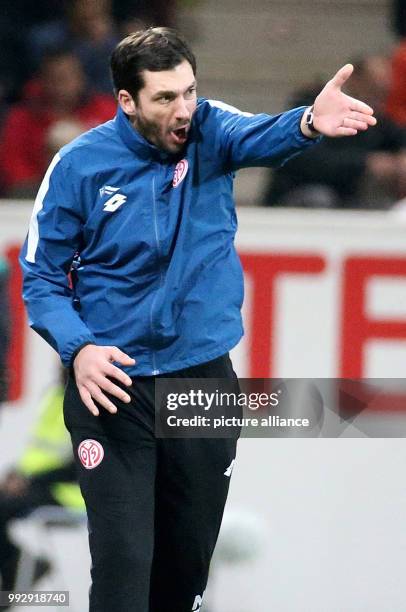 Mainz's manager Sandro Schwarz during the German Bundesliga football match between FSV Mainz 05 and Eintracht Frankfurt in Mainz, Germany, 27 October...