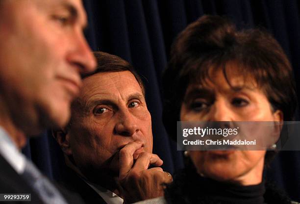 Sen. Charles Schumer, D-NY, Rep. John Mica, R-Fl., and Sen. Barbara Boxer, D-Ca., at a press confernce on a bill to increase aviation security by...