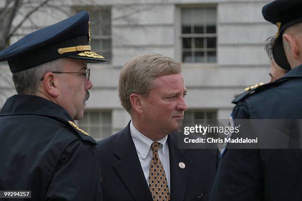 Capitol Police Chief Terry Gainer and Rep. Robert Ney, R-Ohio, before a press conference about a bomb threat today in the Crypt of the Capitol. Two...