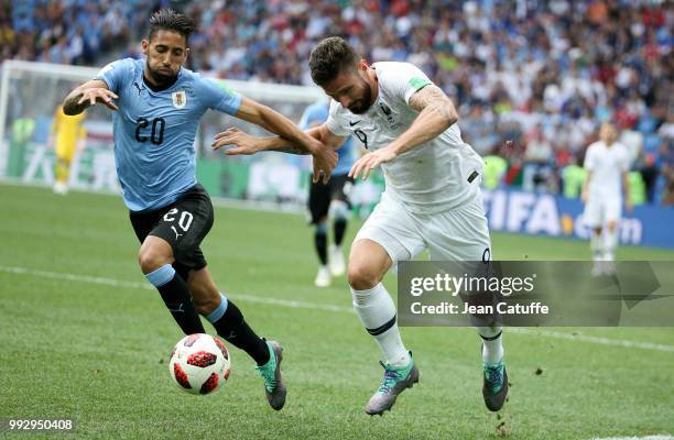 Olivier Giroud of France, Jonathan Urretaviscaya of Uruguay during the 2018 FIFA World Cup Russia Quarter Final match between Uruguay and France at...