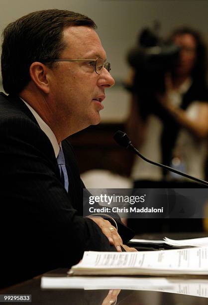 Former FEMA Director Michael Brown testifies before the House Select Hurricane Katrina Investigation Committee.