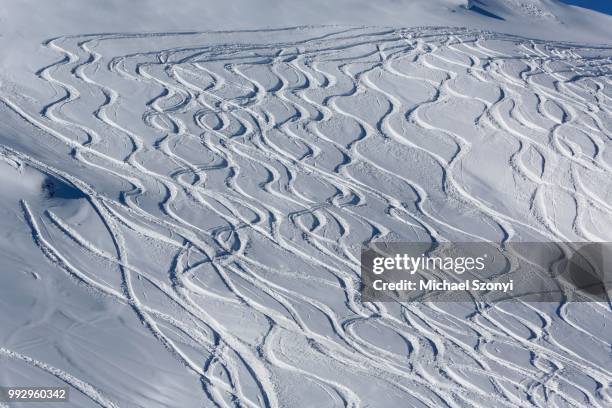 ski tracks in deep snow, flumserberg, flums, canton of st. gallen, switzerland - st gallen canton bildbanksfoton och bilder