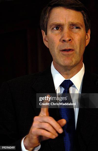 Sen. Bill Frist, R-Tn., speaking at the National Press Club at a press conference for "Bring IT Home," a program designed to connect low-income...