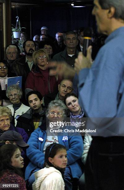 Democratic presidential candidate Sen. John Kerry, D-Ma., spoke at a chili lunch in a crowded Elks Lodge in Laconia, New Hampshire.