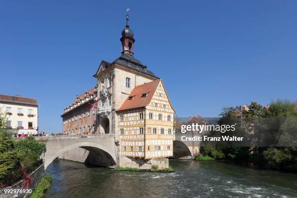 old town hall, unesco world heritage site, regnitz river, bamberg, franconia, bavaria, germany - regnitz stockfoto's en -beelden