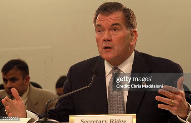 Candidate Tom Ridge 515 Homeland Security Secretary Tom Ridge Speaks Stock Photos, High-Res ...
