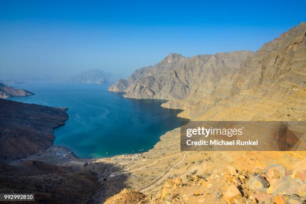 overlooking the khor najd fjord, musandam, oman - arabian peninsula stock pictures, royalty-free photos & images