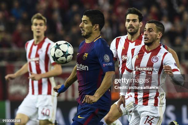 Barcelona's Luis Suarez in action during Group D, UEFA Champions League football match between Olympiacos and FC Barcelona at the Karaiskaki stadium...