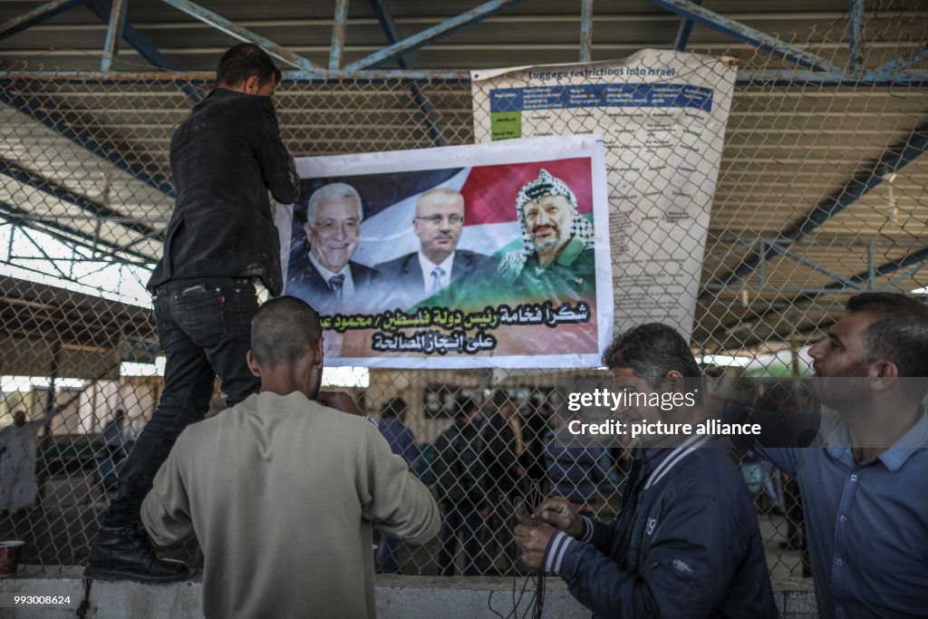 Hamas seizes control of Gaza borders to Palestinian Authority