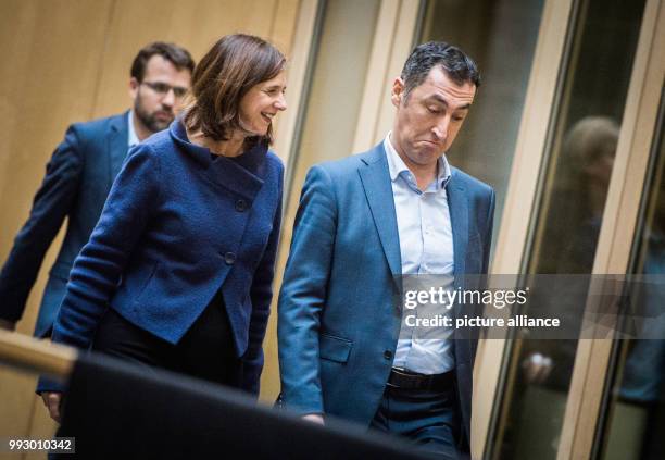 Katrin Goering-Eckardt, faction leader of Alliance90/The Greens, and the federal chairman Cem Oezdemir arrive for the continuation of exploratory...