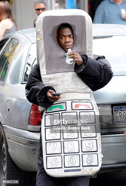 Tracy Morgan on location for "A Couple of Dicks" on the Streets of Brooklyn on July 24, 2009 in New York City.