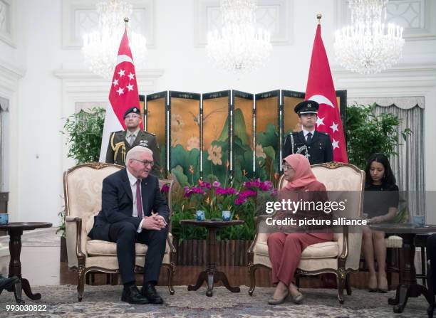 German President Frank-Walter Steinmeier and the President of Singapore, Halimah Jacob, meeting in the Istana Presidential Palace in Singapore, 02...