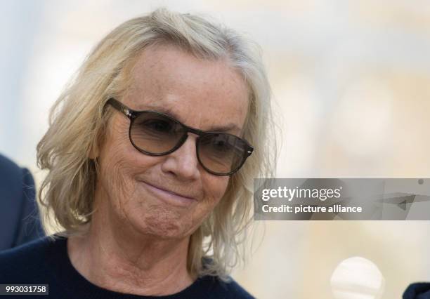 Dpatop - Designer Jil Sander arriving to the exhibition "Jil Sander" in the Museum für Angewandte Kunst in Frankfurt am Main, Germany, 02 November...