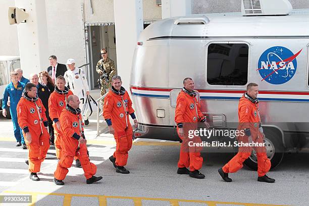 Space Shuttle Atlantis Commander Ken Ham , Pilot Tony Antonelli, Mission Specialists Garrett Reisman, Michael Good, Steve Bowen and Piers Sellers...