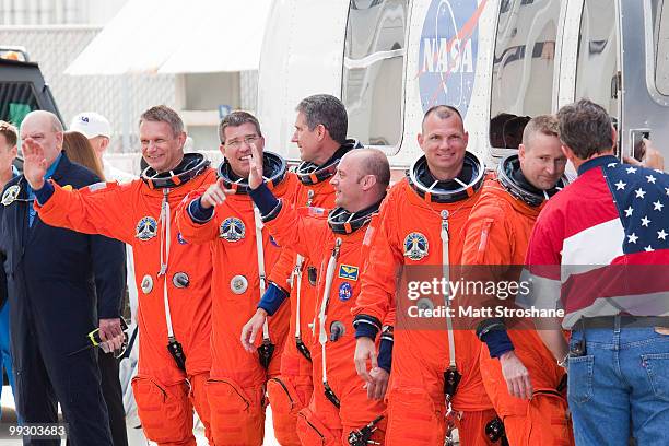 Space Shuttle Atlantis Commander Ken Ham , Pilot Tony Antonelli, Mission Specialists Garrett Reisman, Michael Good, Steve Bowen and Piers Sellers...