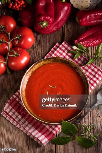 paprika-tomaten -soup - tomaten foto e immagini stock