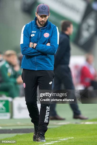 Mainz's coach Sandro Schwarz reacts during the German Bundesliga soccer match between Borussia Moenchengladbach and FSV Mainz 05 in Moenchengladbach,...