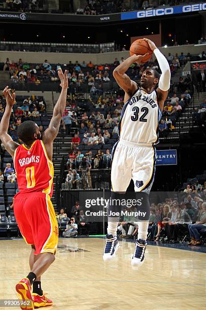 Mayo of the Memphis Grizzlies makes a jumpshot against the Houston Rockets during the game at the FedExForum on April 6, 2010 in Memphis, Tennessee....