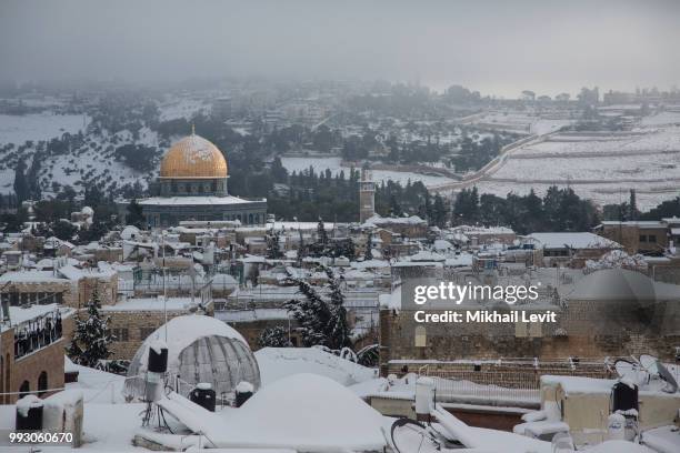 snow in jerusalem.jpg - livit fotografías e imágenes de stock