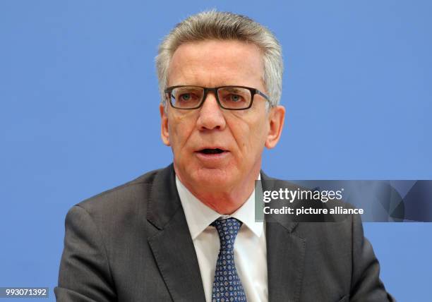 Acting Minister of the Interior, Thomas de Maizière, presenting the Federal Office for Information Security's report on the state of cyber-security...