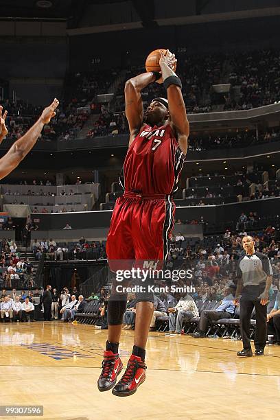 Jermaine O'Neal of the Miami Heat shoots a jump shot during the game against the Charlotte Bobcats at Time Warner Cable Arena on March 9, 2010 in...