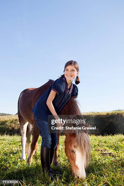 girl with horse - diessen am ammersee foto e immagini stock