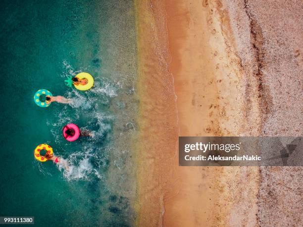 Floatie In Ocean 17,415 Floaties Ocean Stock Photos, High-Res Pictures, and Images ...