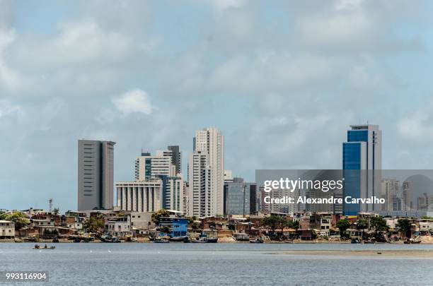 the city of recife and its contrasts - recife skyline imagens e fotografias de stock