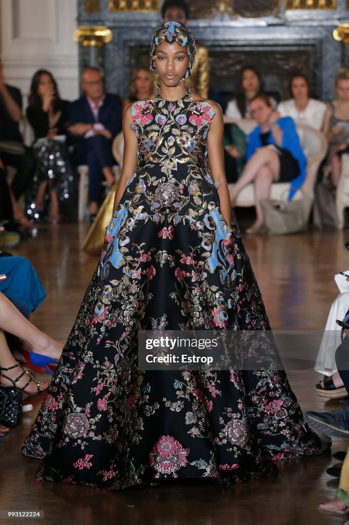 Valentino : Runway - Paris Fashion Week - Haute Couture Fall Winter 2018/2019