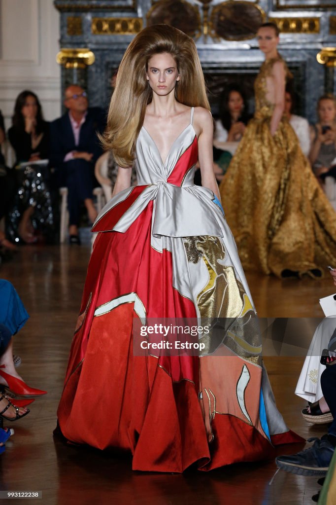 Valentino : Runway - Paris Fashion Week - Haute Couture Fall Winter 2018/2019