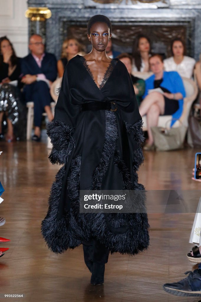 Valentino : Runway - Paris Fashion Week - Haute Couture Fall Winter 2018/2019