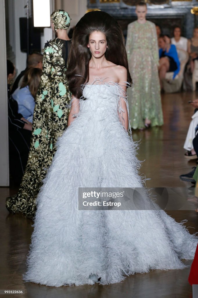 Valentino : Runway - Paris Fashion Week - Haute Couture Fall Winter 2018/2019