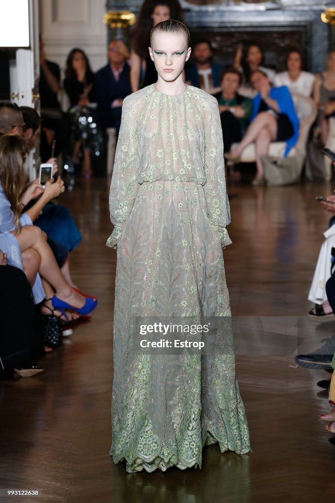 Valentino : Runway - Paris Fashion Week - Haute Couture Fall Winter 2018/2019