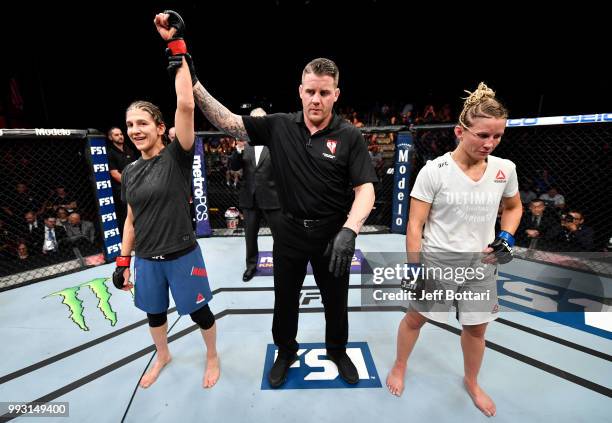 Modafferi 985 Female Fight Theater Stock Photos, High-Res Pictures, and Images ...