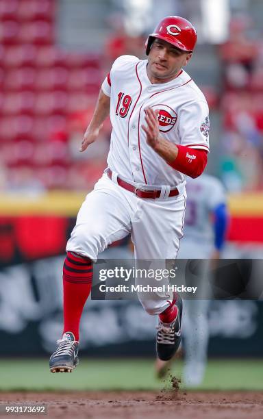 Joey Votto of the Cincinnati Reds runs the bases during the game against the New York Mets at Great American Ball Park on May 8, 2018 in Cincinnati,...