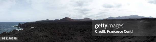 lanzarote, playa cerca de los hervideros - cerca bildbanksfoton och bilder