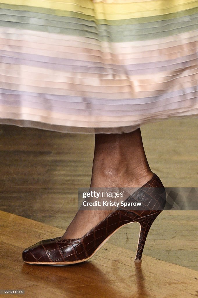 Ulyana Sergeenko : Runway - Paris Fashion Week - Haute Couture Fall Winter 2018/2019