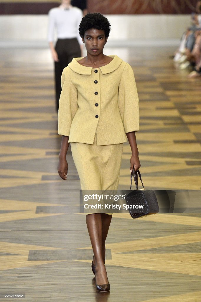 Ulyana Sergeenko : Runway - Paris Fashion Week - Haute Couture Fall Winter 2018/2019